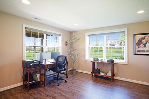 Tiny photo for 9596 Woodridge Circle, Fredericktown, OH 43019 (MLS # 226014093)