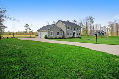 Tiny photo for 9596 Woodridge Circle, Fredericktown, OH 43019 (MLS # 226014093)