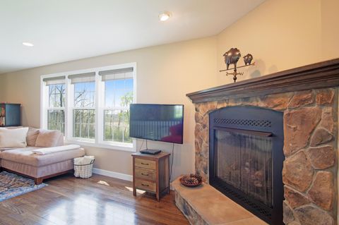 Tiny photo for 9596 Woodridge Circle, Fredericktown, OH 43019 (MLS # 226014093)