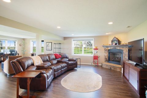 Tiny photo for 9596 Woodridge Circle, Fredericktown, OH 43019 (MLS # 226014093)