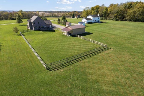 Tiny photo for 6936 Zane Trail Road, Circleville, OH 43113 (MLS # 226039878)