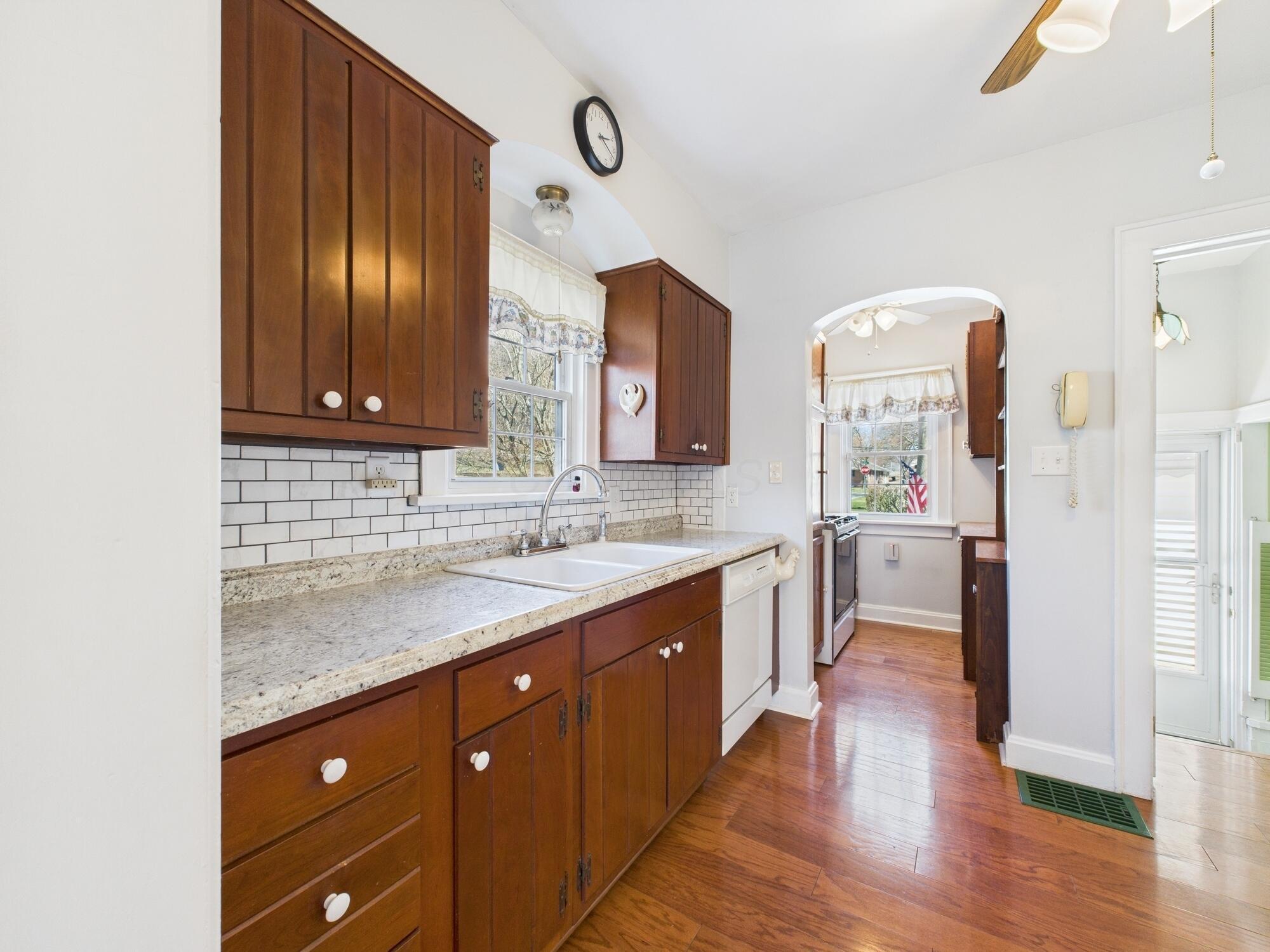 736 Edgemont Avenue, Lancaster, Ohio image 16
