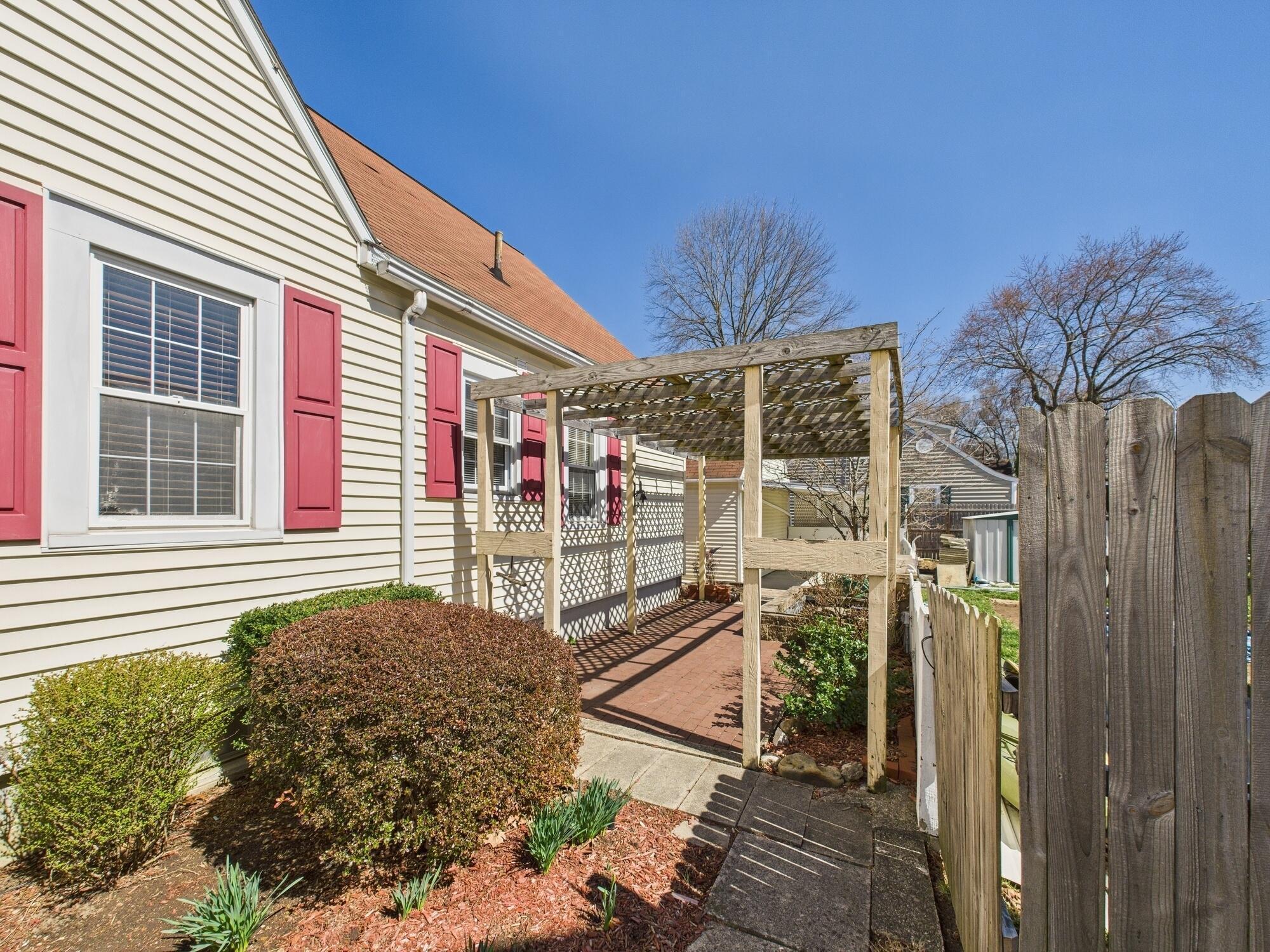736 Edgemont Avenue, Lancaster, Ohio image 4