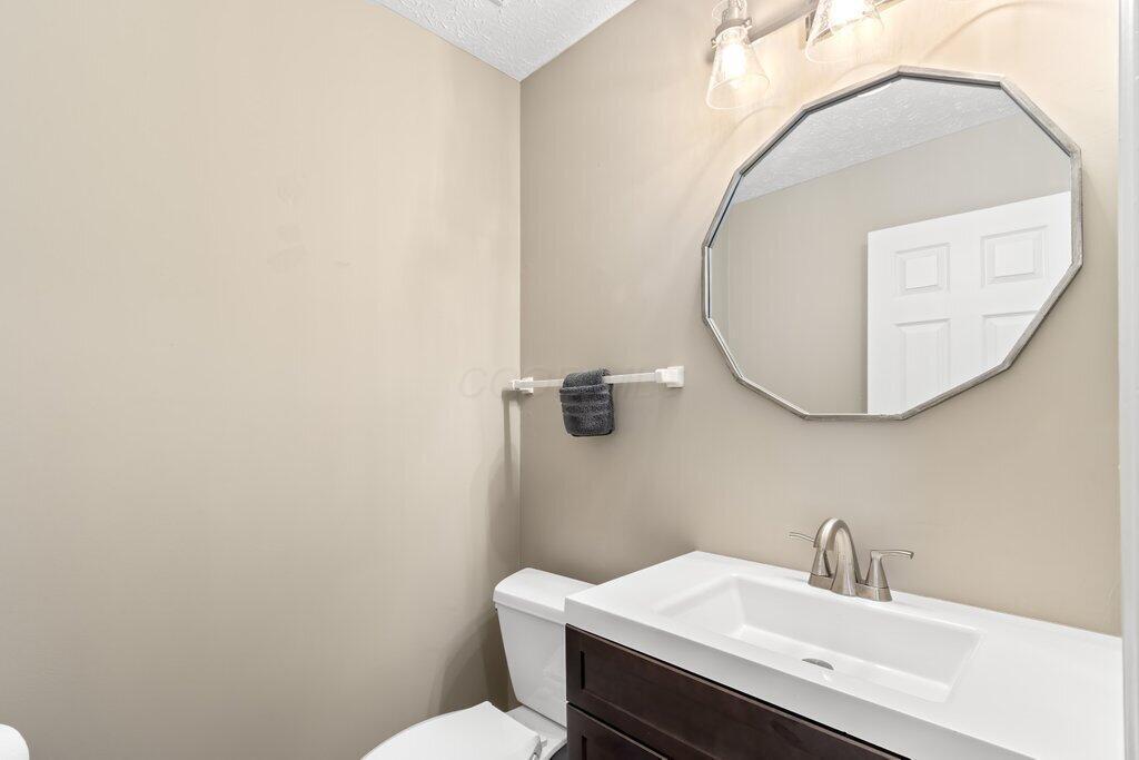 3393 Eastwoodlands Trail, Hilliard, Ohio image 15