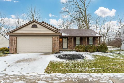 Photo of 2047 Charmingfare Street, Columbus, OH 43228 (MLS # 224003332)