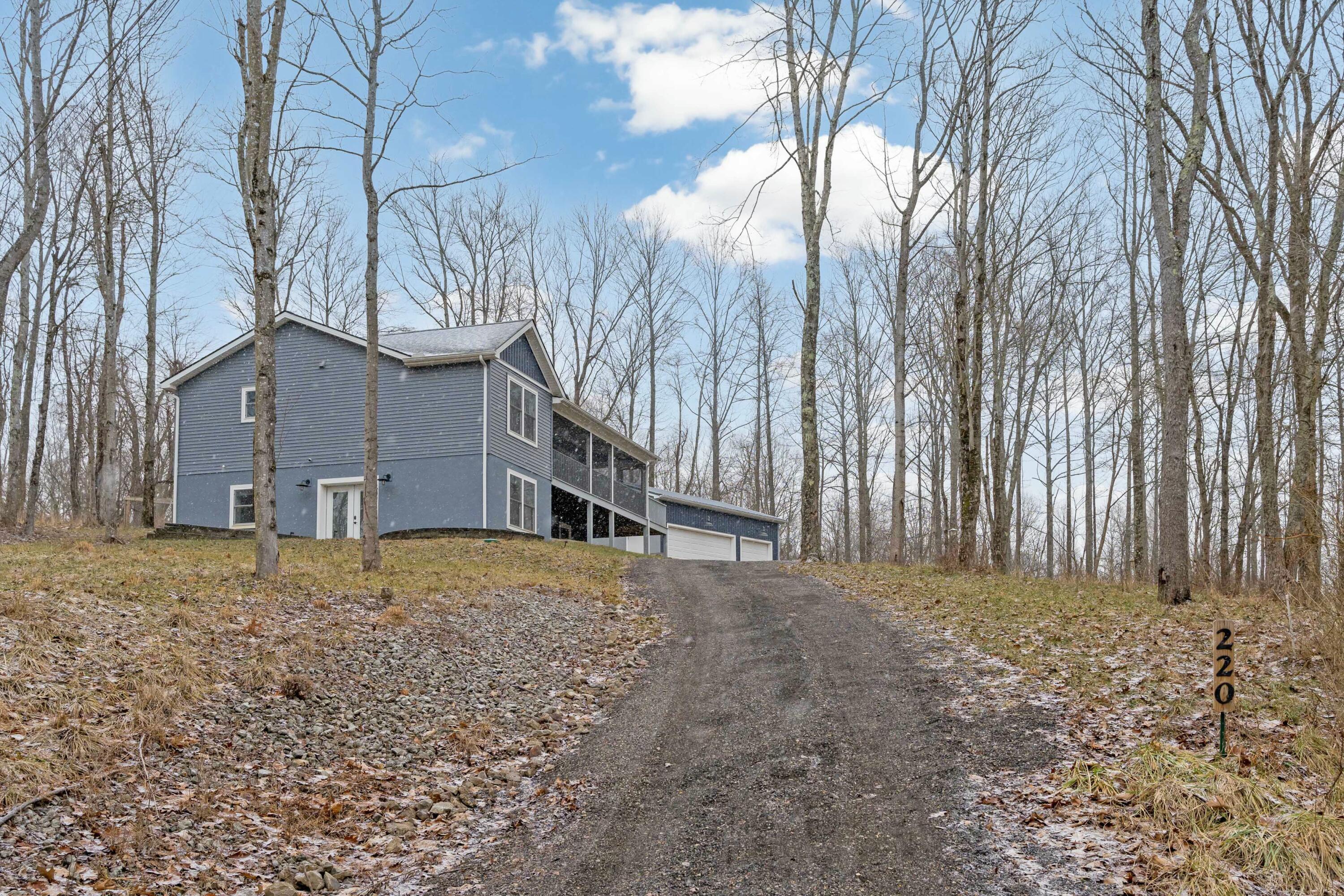 220 Nez Perce Lane, Sugar Grove, Ohio image 4