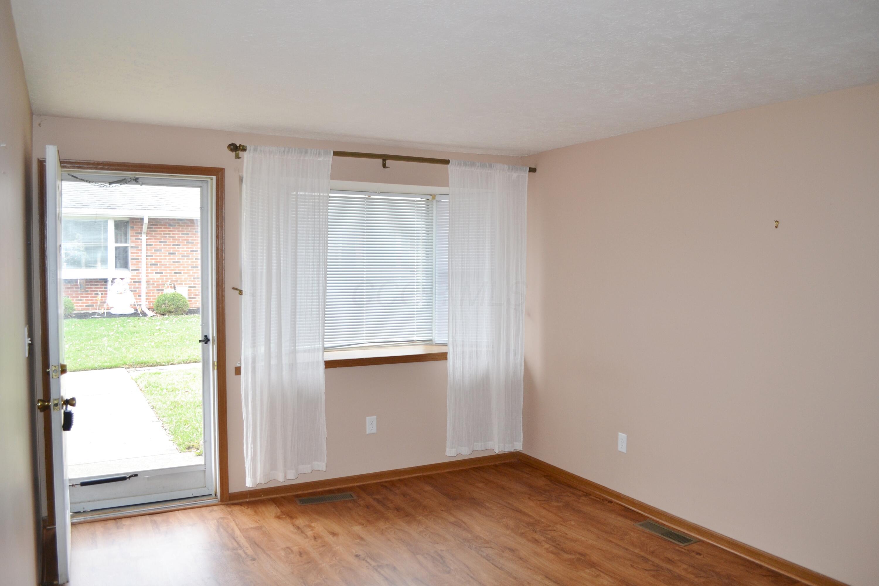 4530 Ridgewood Road, Springfield, Ohio image 3