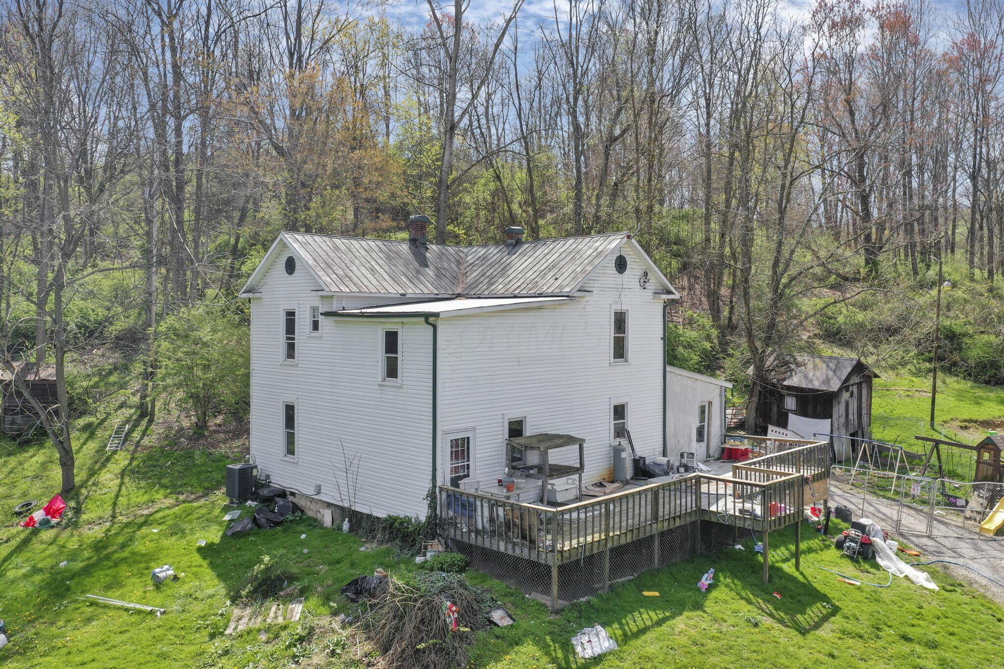 10643 Opossum Hollow Road, Rockbridge, Ohio image 10