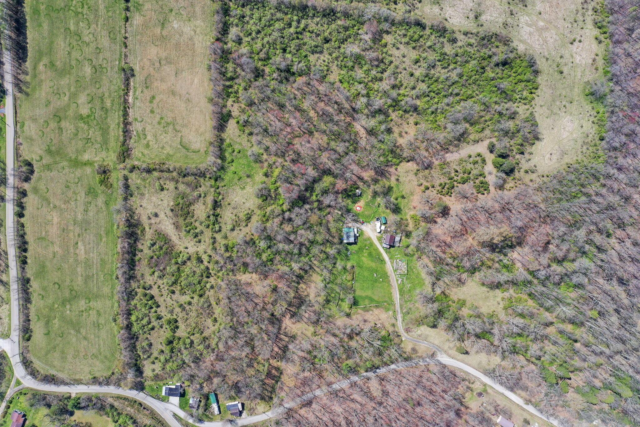 10643 Opossum Hollow Road, Rockbridge, Ohio image 7