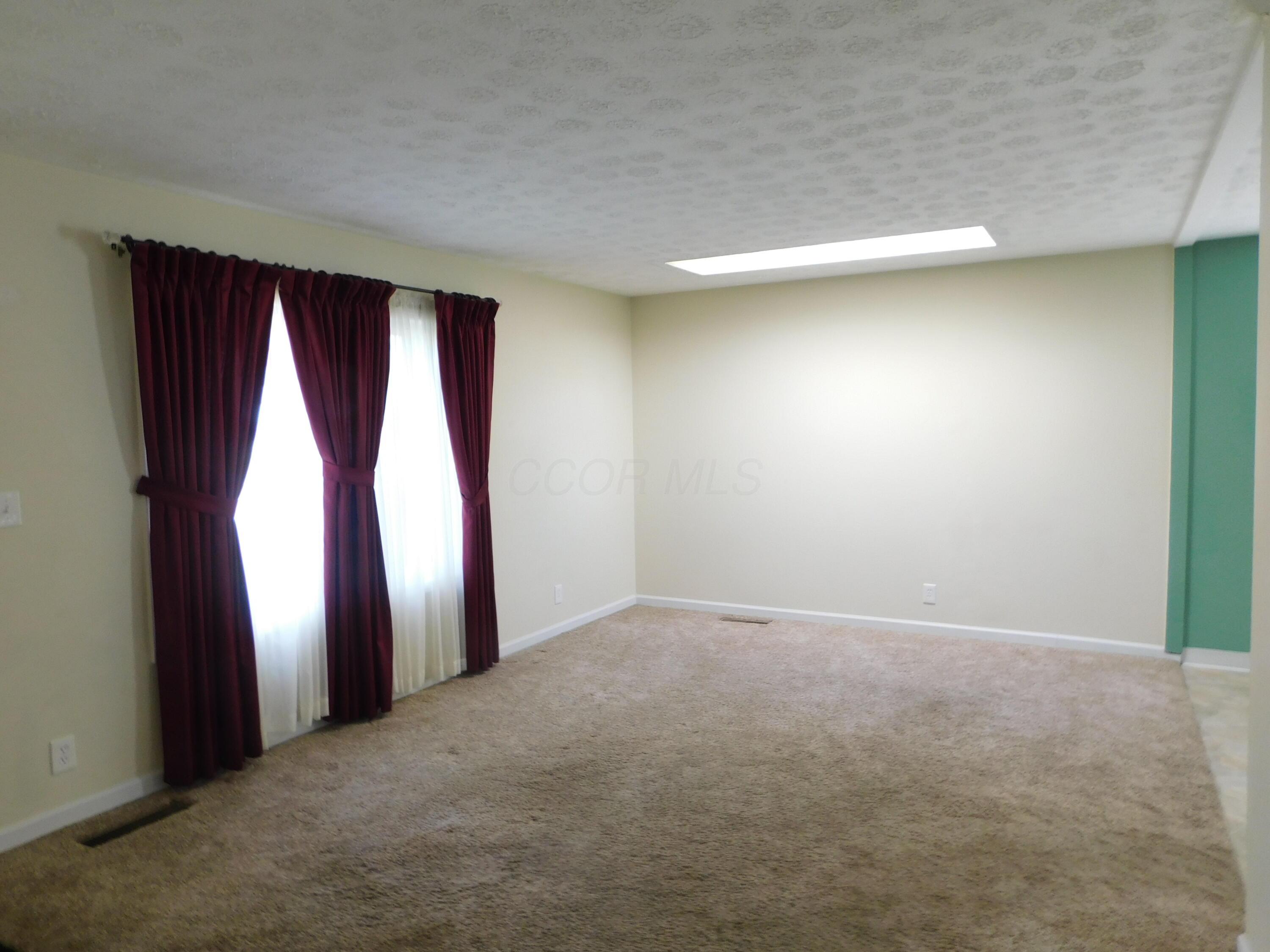 7277 Marlan Avenue, Reynoldsburg, Ohio image 3