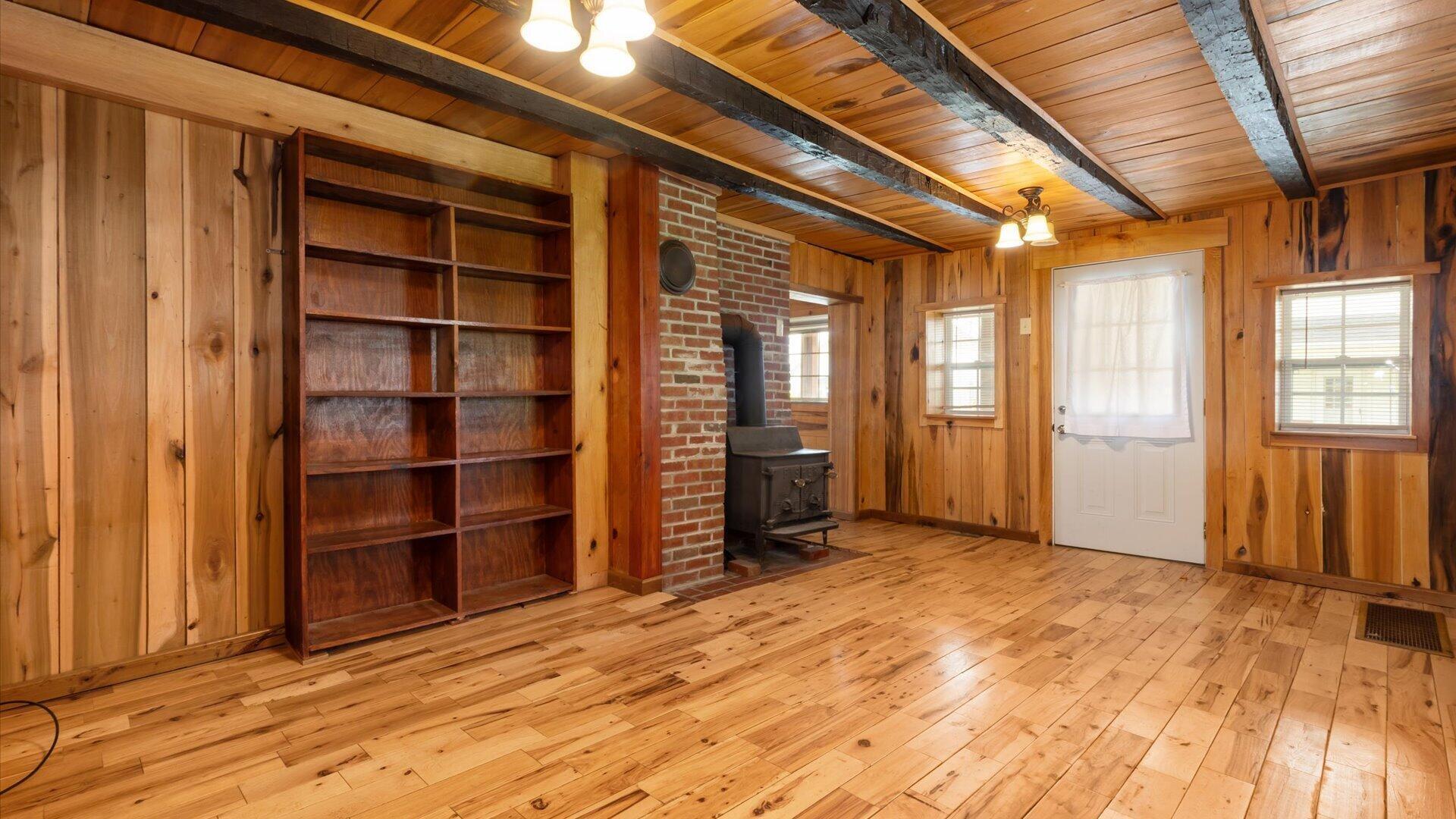 106 W Gay Street
