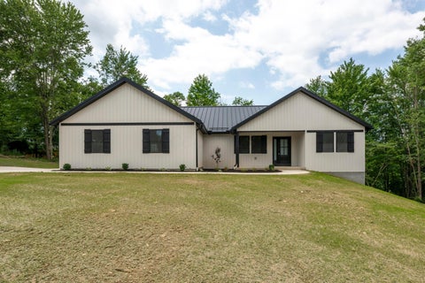 Homes For Sale - 931 Country Club Drive<br/> Howard, OH 43028