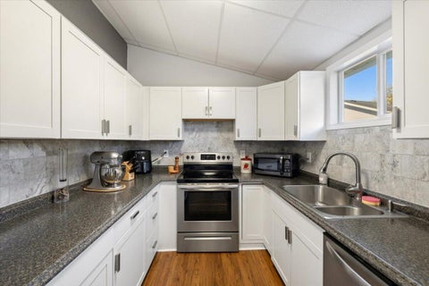 Tiny photo for 1700 Elaina Drive, Springfield, OH 45503 (MLS # 226037941)