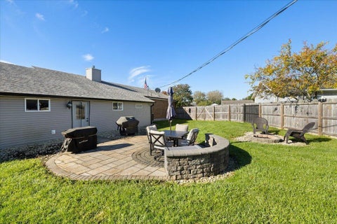 Tiny photo for 1700 Elaina Drive, Springfield, OH 45503 (MLS # 226037941)