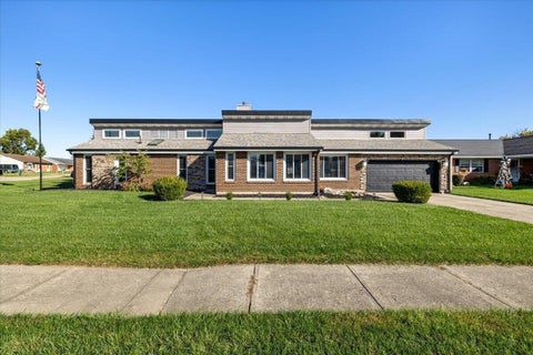 Tiny photo for 1700 Elaina Drive, Springfield, OH 45503 (MLS # 226037941)