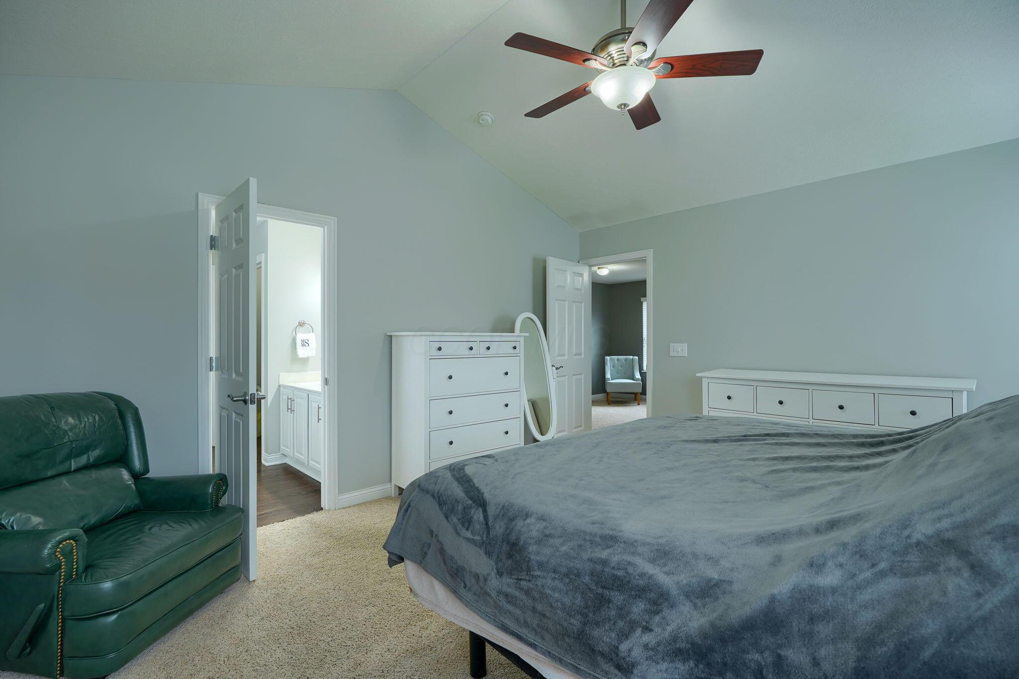 5984 Mealla Road, Westerville, Ohio image 36