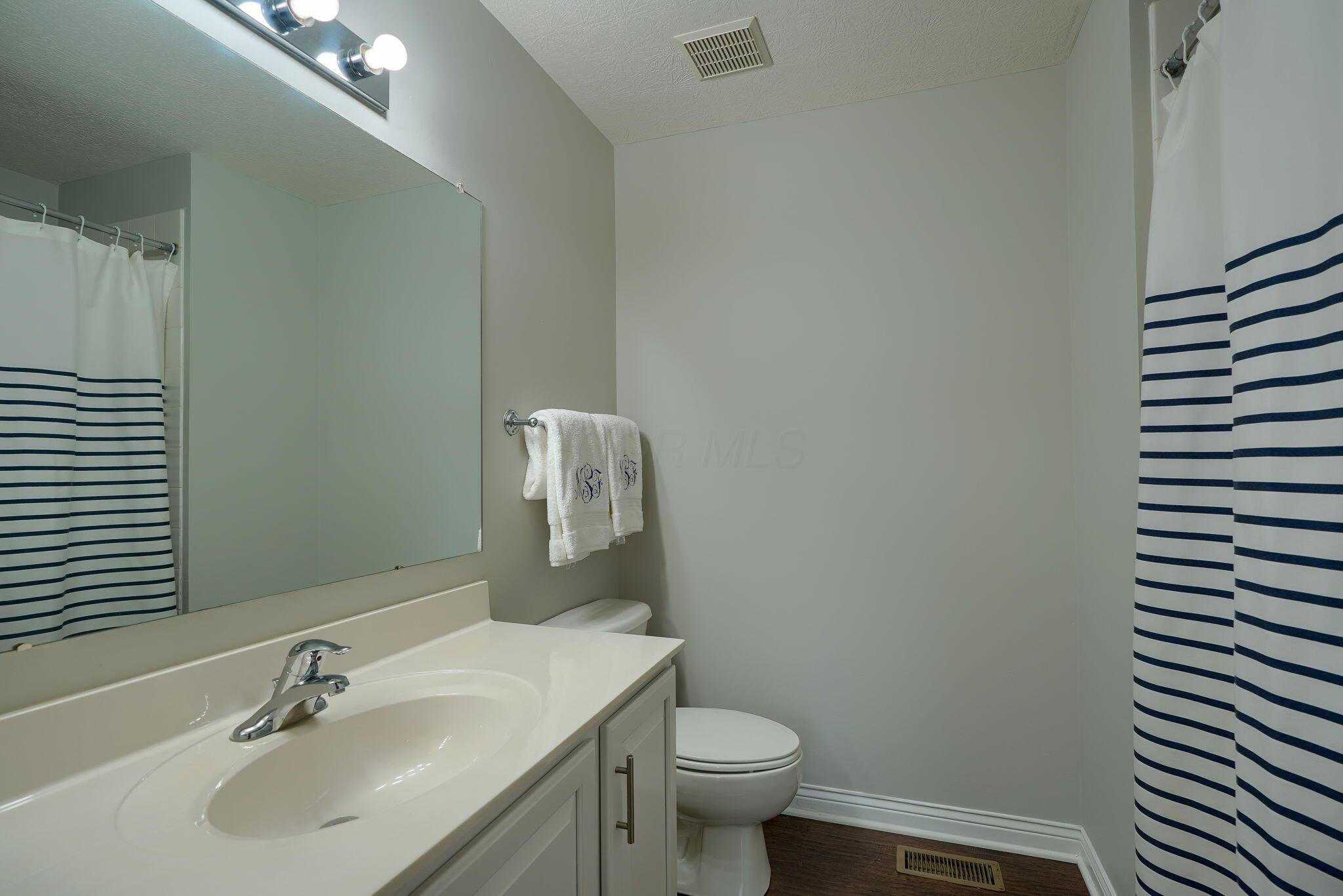 5984 Mealla Road, Westerville, Ohio image 49