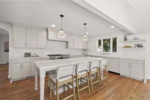 Photo of 1470 Cardiff Road, Upper Arlington, OH 43221 (MLS # 226019654)