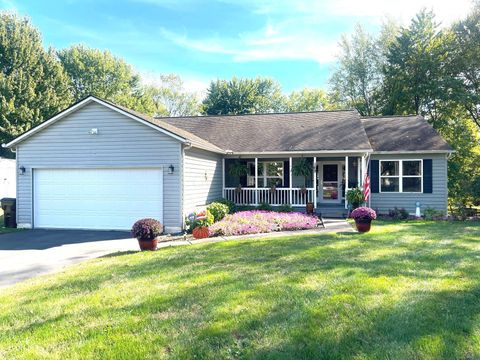 Photo of 169 Citation Drive SW, Pataskala, OH 43062 (MLS # 225038432)
