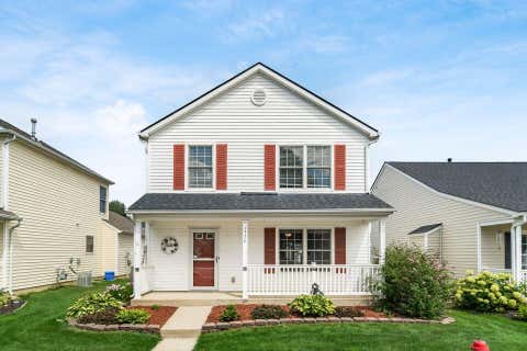 Photo of 1376 Phlox Avenue 180 #180, Blacklick, OH 43004 (MLS # 226028988)