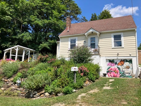 Photo for 157 Hedges Avenue