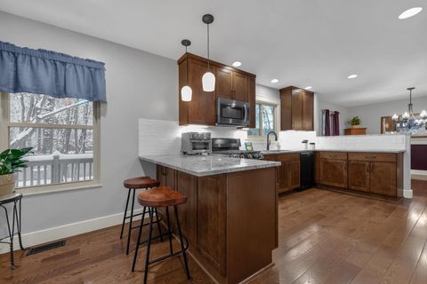 Tiny photo for 566 Chestnut Avenue, Westerville, OH 43082 (MLS # 225044799)