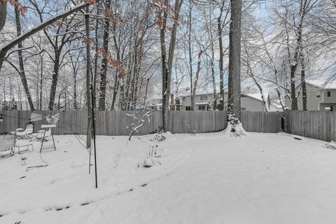 Tiny photo for 566 Chestnut Avenue, Westerville, OH 43082 (MLS # 225044799)