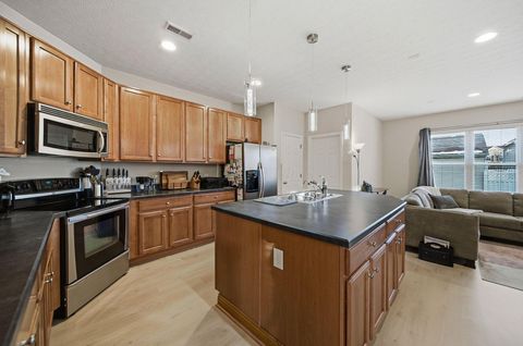 Tiny photo for 5640 Lantos Road, Dublin, OH 43016 (MLS # 225045237)