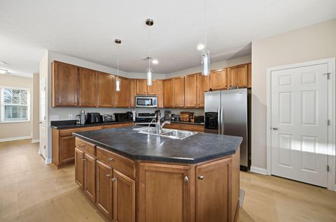 Tiny photo for 5640 Lantos Road, Dublin, OH 43016 (MLS # 225045237)