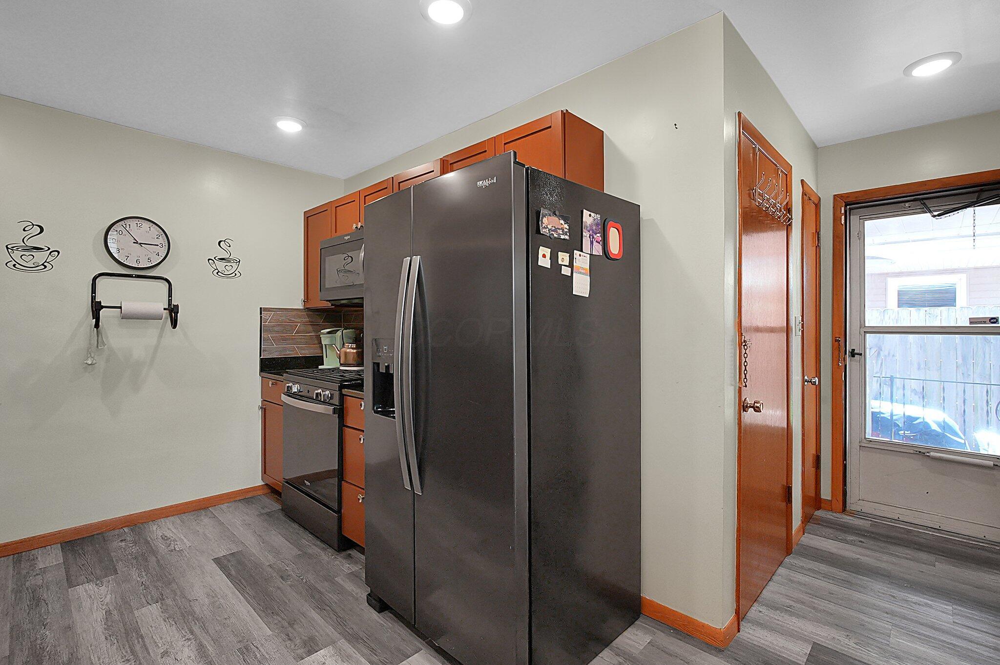 1067 Bronwyn Avenue, Columbus, Ohio image 22