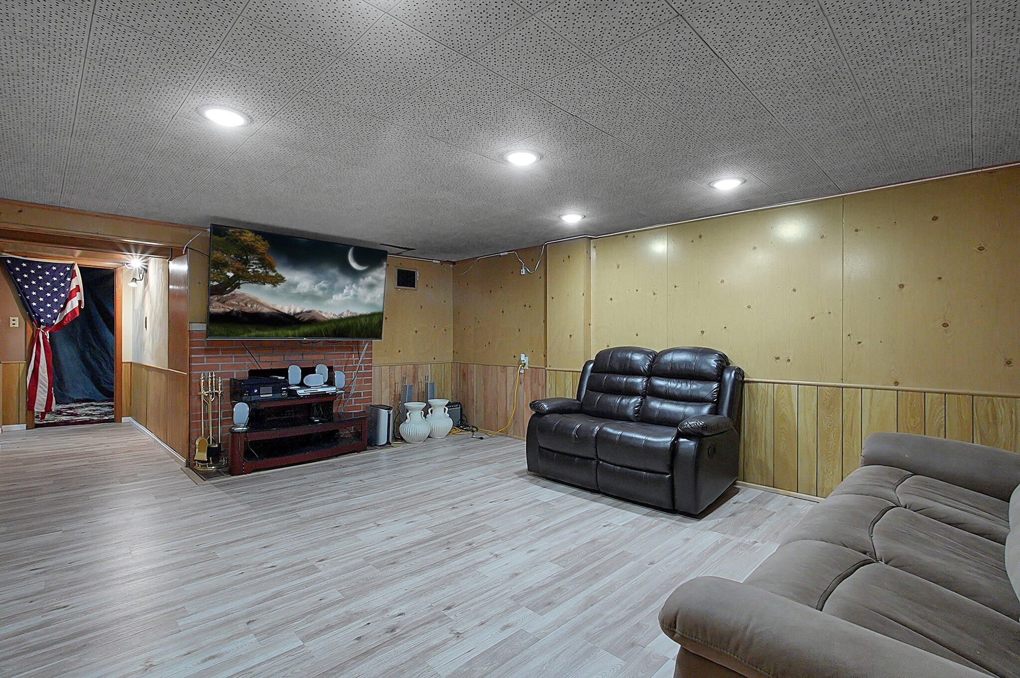 1067 Bronwyn Avenue, Columbus, Ohio image 26