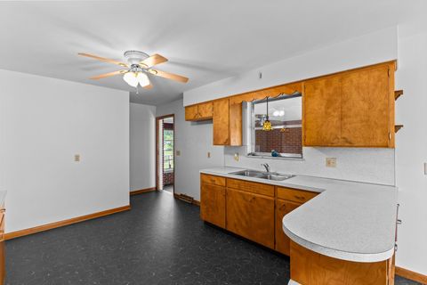 Tiny photo for 1802 Marrose Drive, Lancaster, OH 43130 (MLS # 226015712)