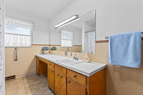 Tiny photo for 1802 Marrose Drive, Lancaster, OH 43130 (MLS # 226015712)