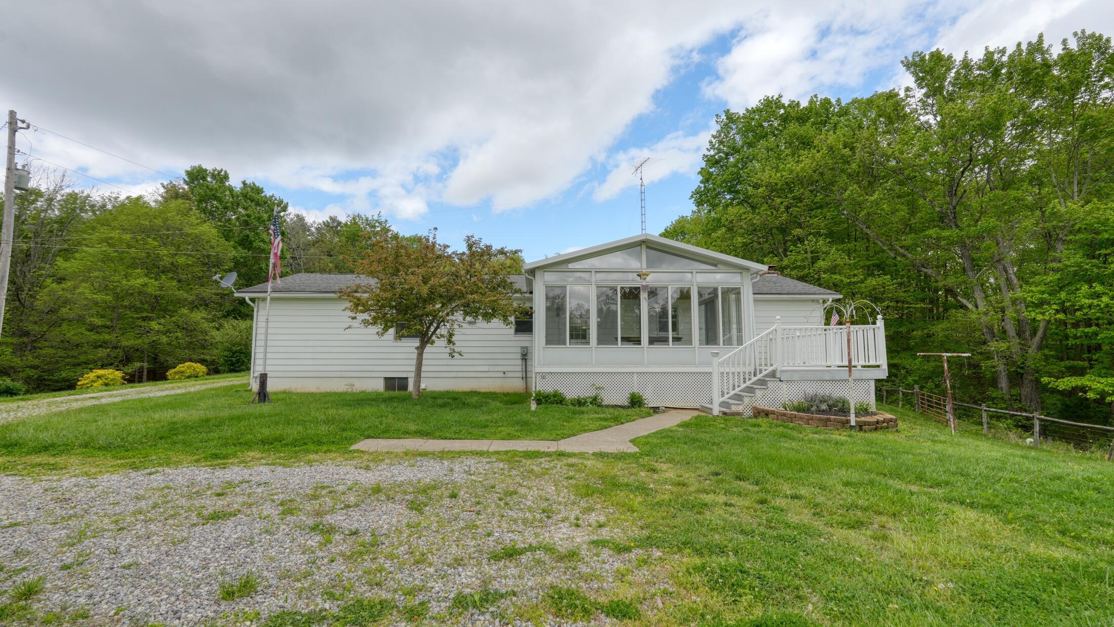 7312 Bowie Road
