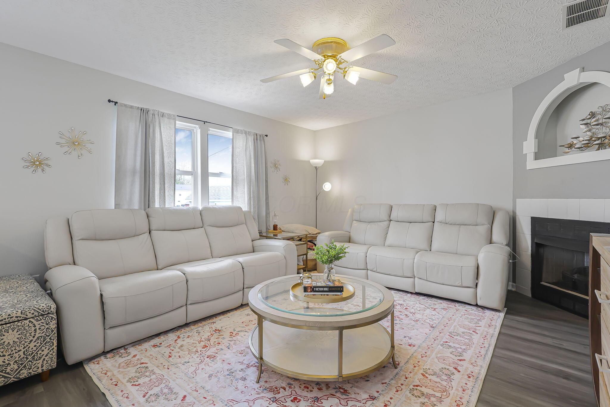 112 Saddle Tree Court