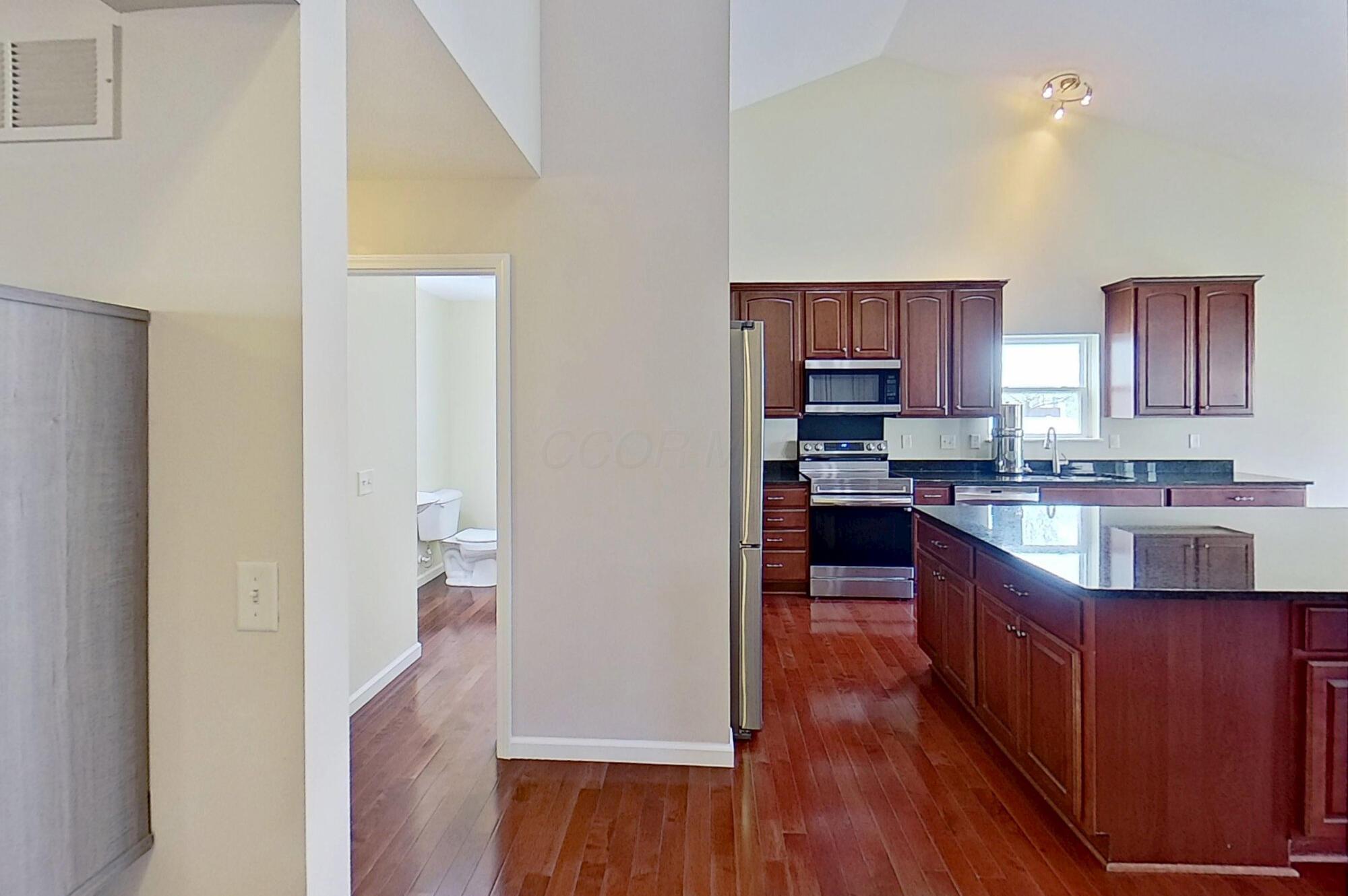 2826 Crosshurst Court, Grove City, Ohio image 40