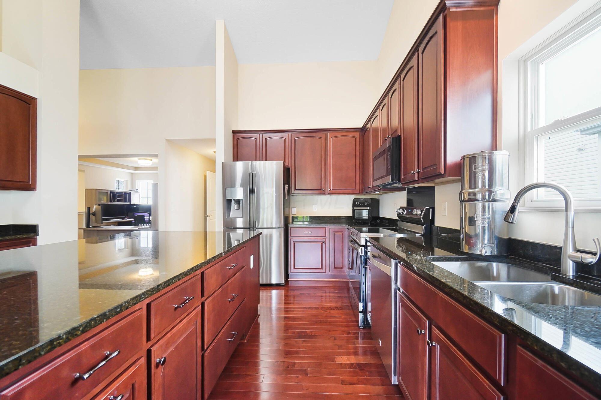 2826 Crosshurst Court, Grove City, Ohio image 19
