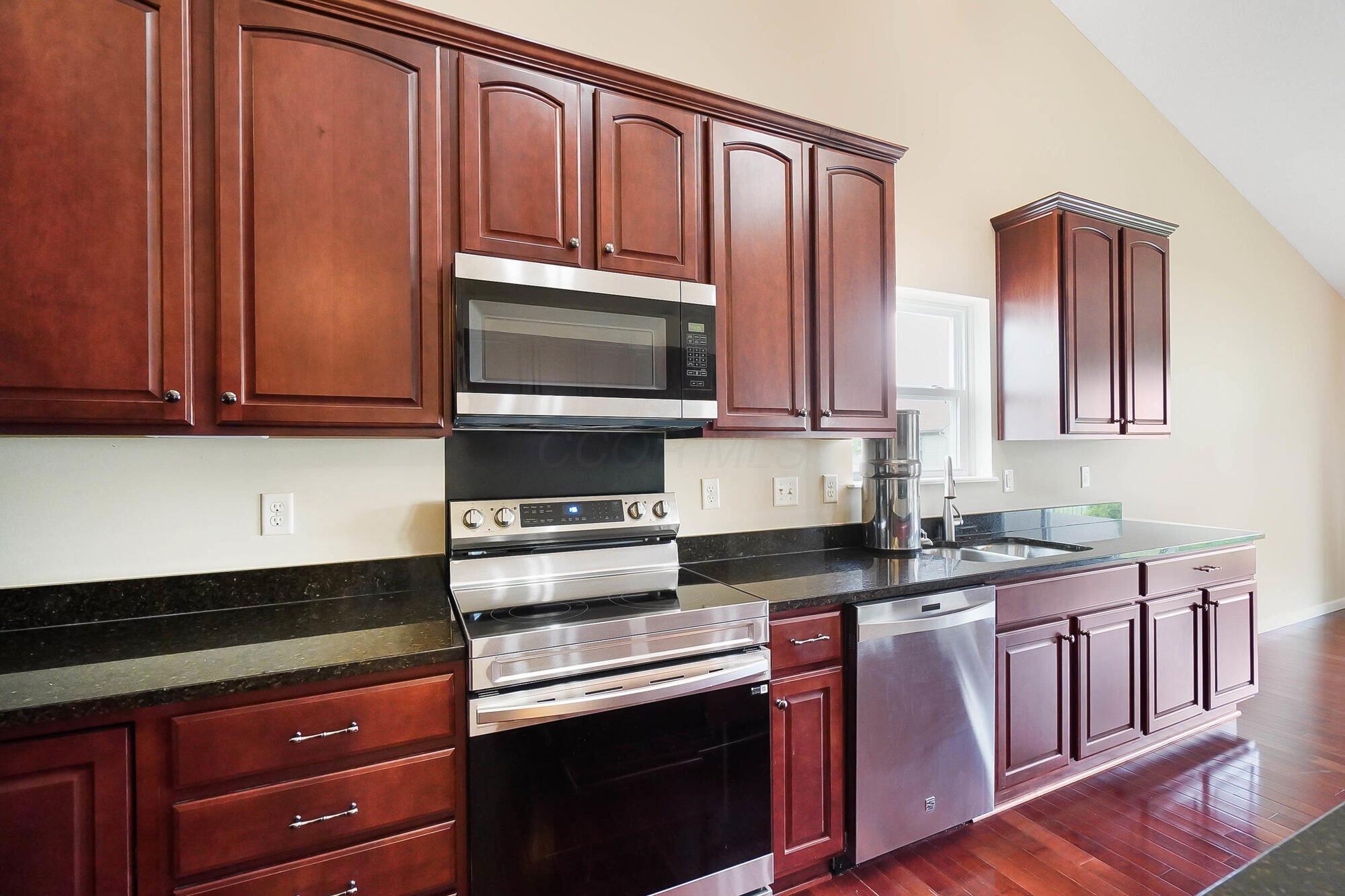 2826 Crosshurst Court, Grove City, Ohio image 21