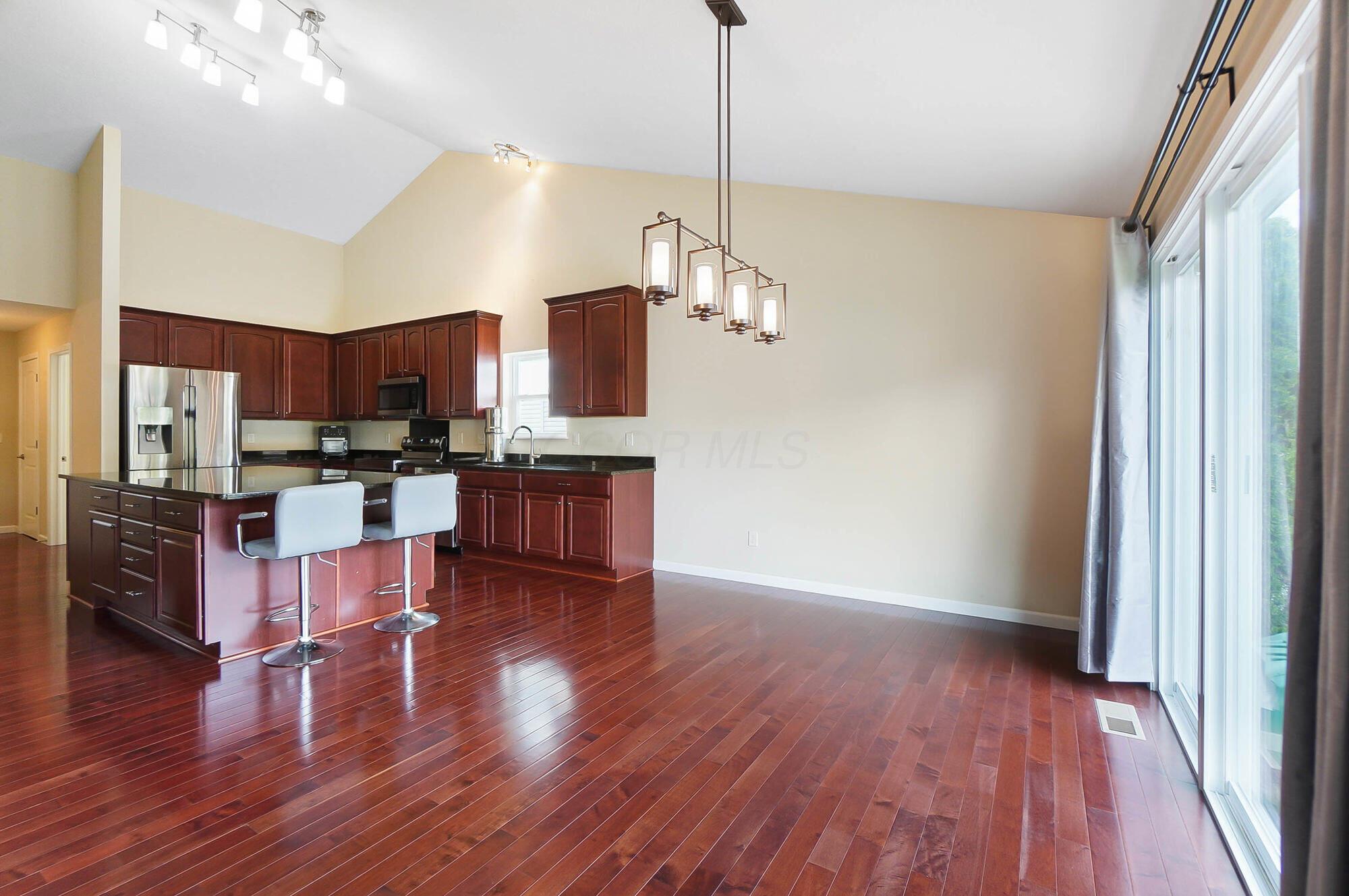 2826 Crosshurst Court, Grove City, Ohio image 17
