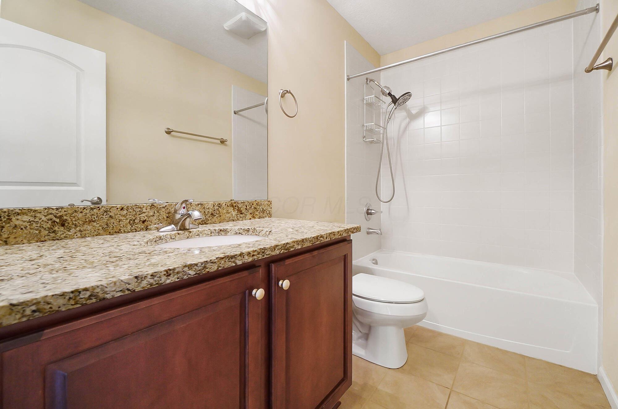 2826 Crosshurst Court, Grove City, Ohio image 38