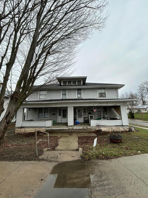 Photo of 300 W Sandusky Avenue, Bellefontaine, OH 43311 (MLS # 226007432)
