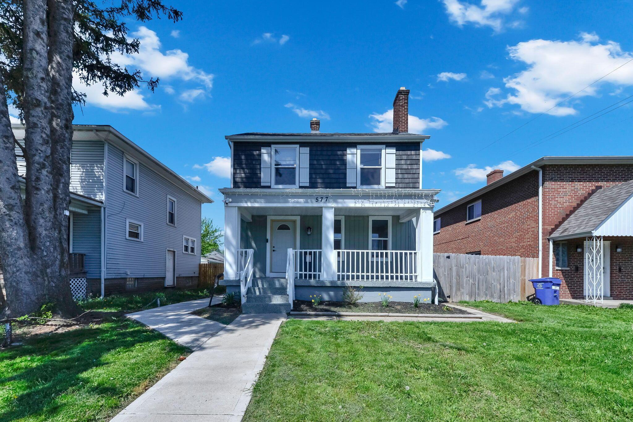 577 S Harris Avenue