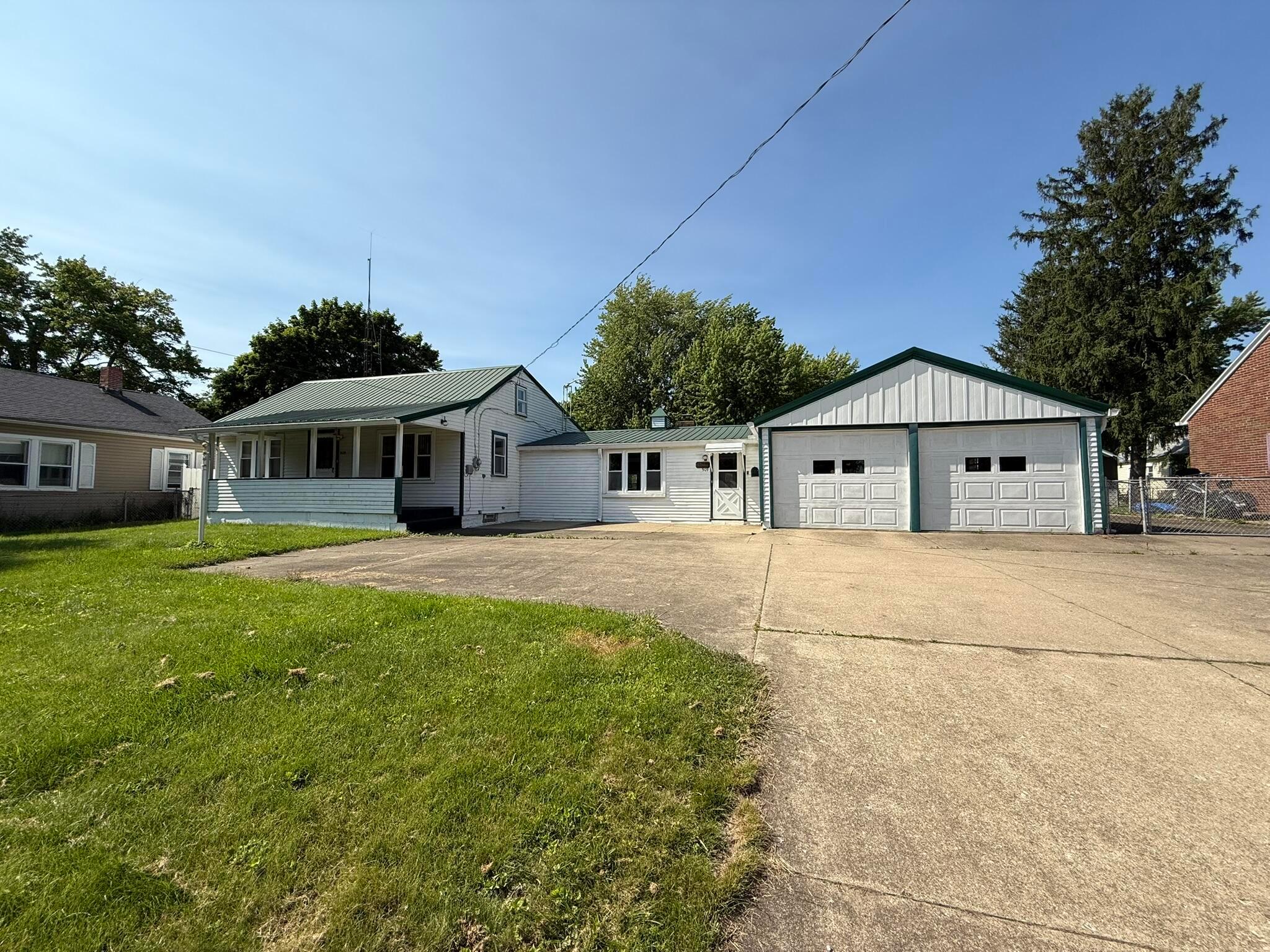 909 City View Drive, Mansfield, Ohio image 1