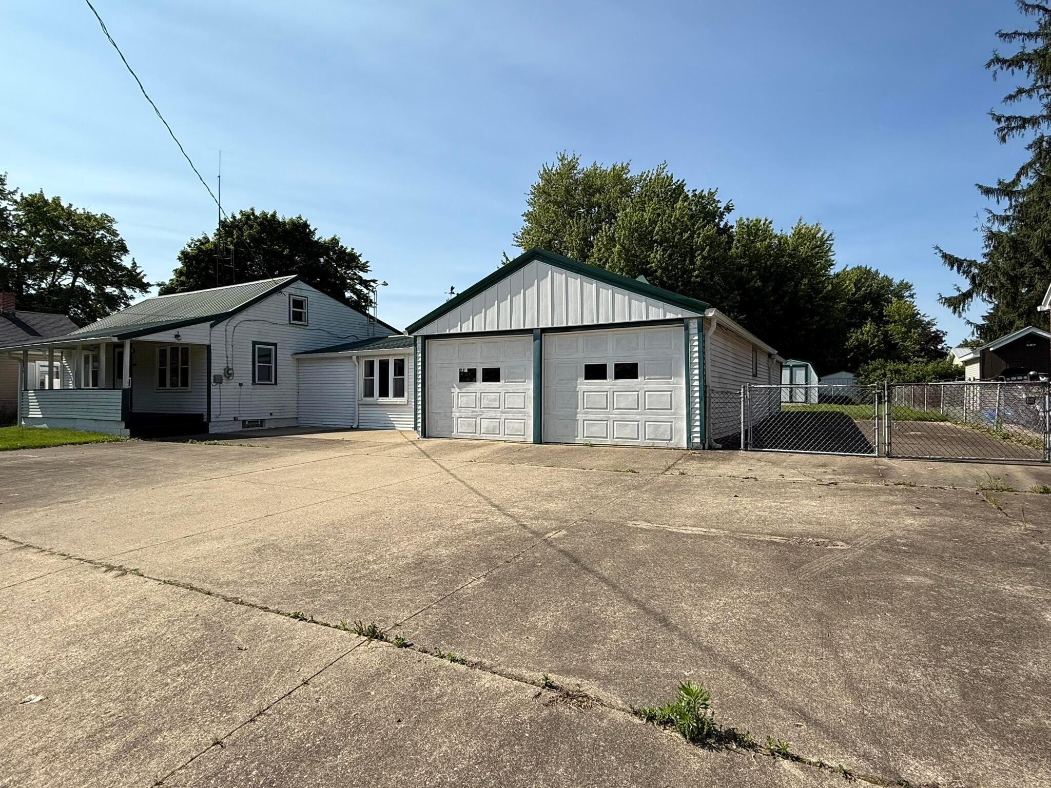 909 City View Drive, Mansfield, Ohio image 2