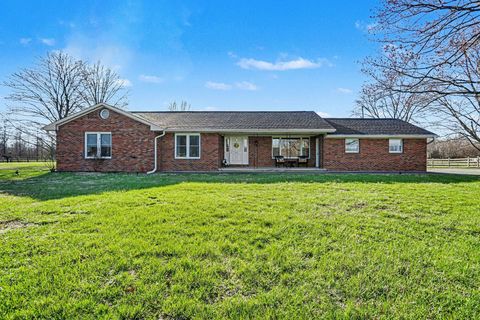 Homes For Sale - 10695 Lockbourne Eastern Road<br/> Ashville, OH 43103