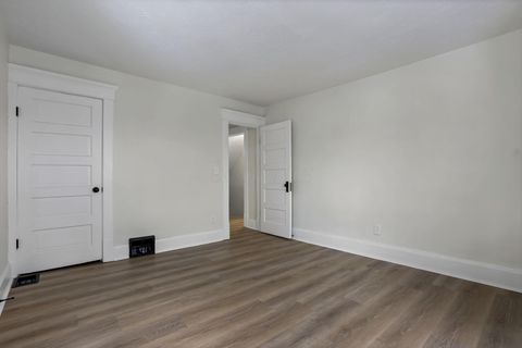 Tiny photo for 54 E Stevens Street, Newark, OH 43055 (MLS # 226003285)