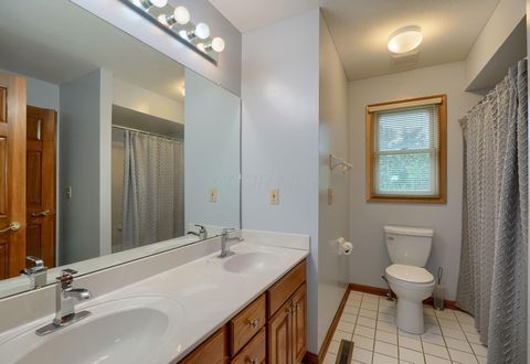 Tiny photo for 1221 BELCROSS Drive, New Albany, OH 43054 (MLS # 225036692)