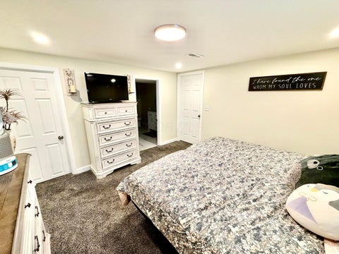 Tiny photo for 1325 Lockbourne Road, Columbus, OH 43206 (MLS # 226039966)