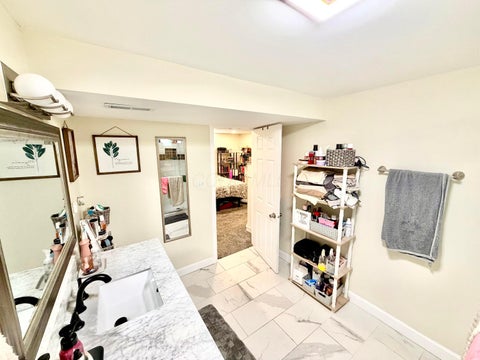 Tiny photo for 1325 Lockbourne Road, Columbus, OH 43206 (MLS # 226039966)