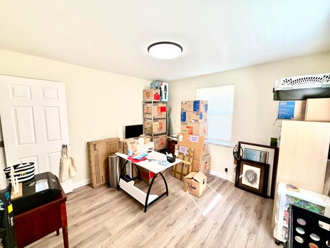 Tiny photo for 1325 Lockbourne Road, Columbus, OH 43206 (MLS # 226039966)